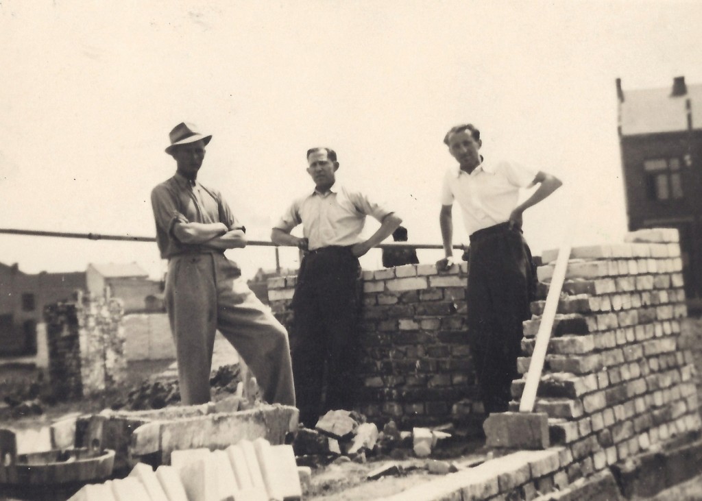 Jan Tomasik supervising work on a Polish building site in Spring 1939