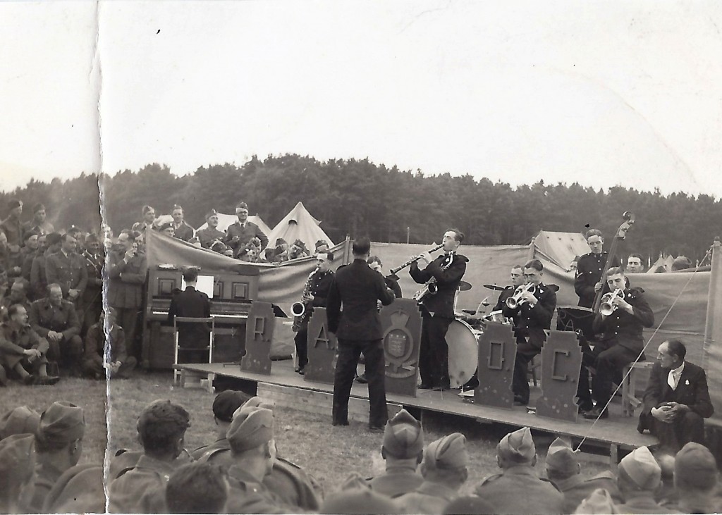 Polish soldiers listening to a Swing Band at Crawford, Lanarkshire in September 1940