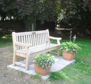 Kim bench with flowers